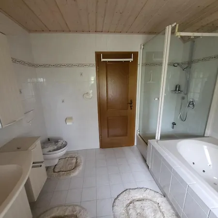 Grosse Ruhige In Segringen, Dachterasse, Fernblick Vom Grundstueck Appartamento