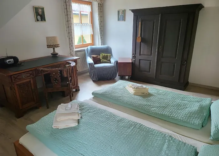 Apartment Große Ruhige In Segringen, Dachterasse, Fernblick Vom Grundstück *