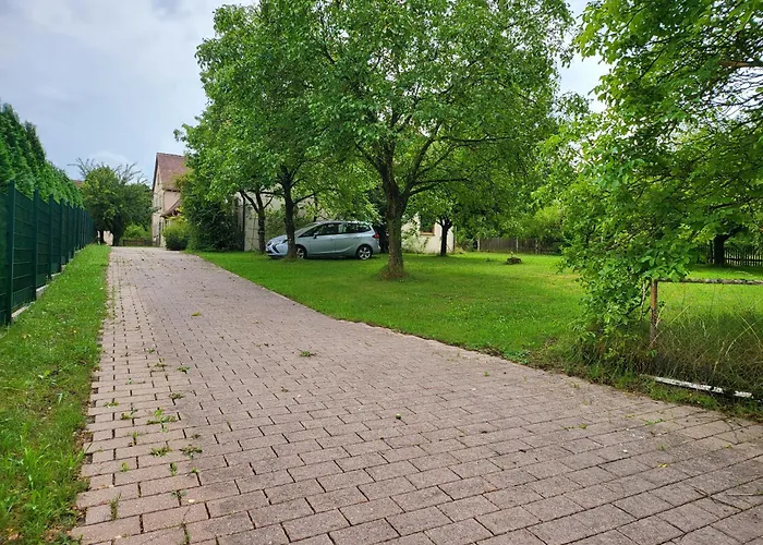 Große Ruhige In Segringen, Dachterasse, Fernblick Vom Grundstück Apartment
